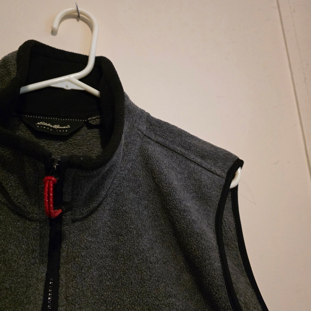 Vintage Eddie Bauer Mens Fleece Vest Size Large Gray Full Zip USA Hiking Outdoor - Picture 2 of 7